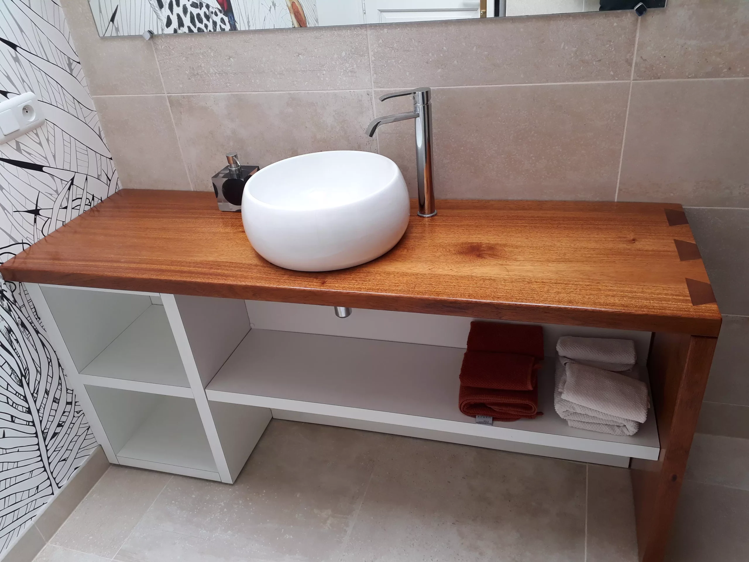 Meuble de salle de bains